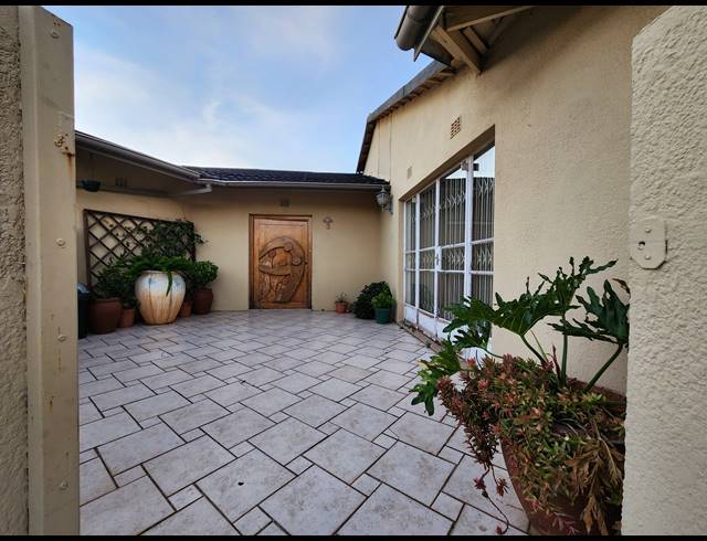 4 BEDROOM HOUSE FOR SALE IN VANDERBIJLPARK SW 2